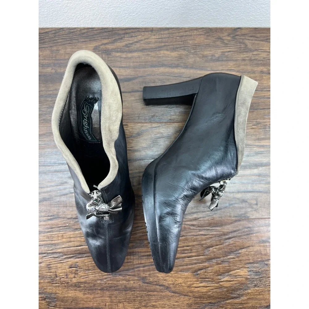 Brighton Women's 10M Stacey Black Leather Zip Ankle Heeled‎ Boots